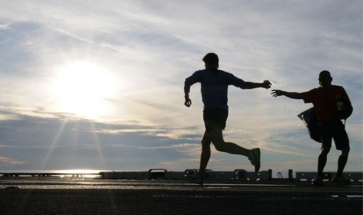 Dlaczego biegając, warto zadbać o sportowe ubranie?