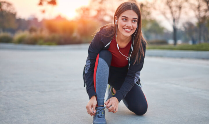 Damskie legginsy sportowe do biegania – jak wybrać idealne?
