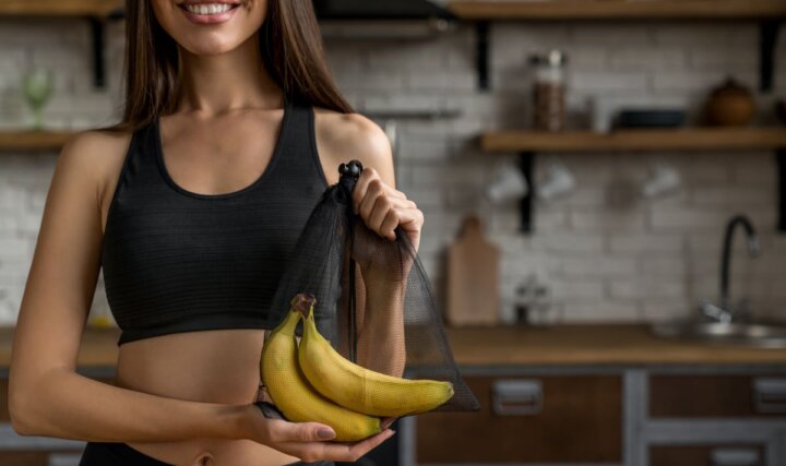 Banan przed treningiem – dlaczego to idealny owoc? Bananowo-biegowy poradnik
